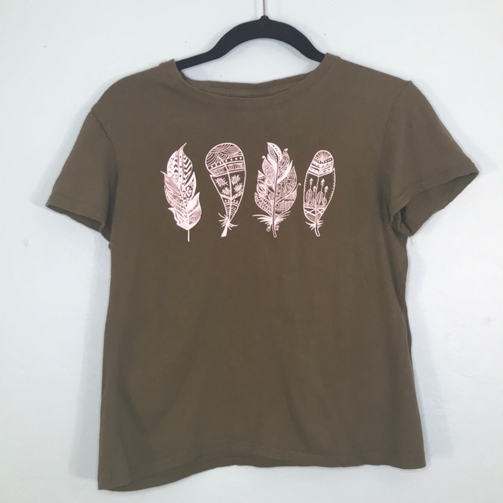 ✨ Dark Green Feathers Tee✨
